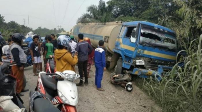 Tabrakan Maut di Jalan Lintas Duri-Dumai, Suami Tewas dan Istri Kritis