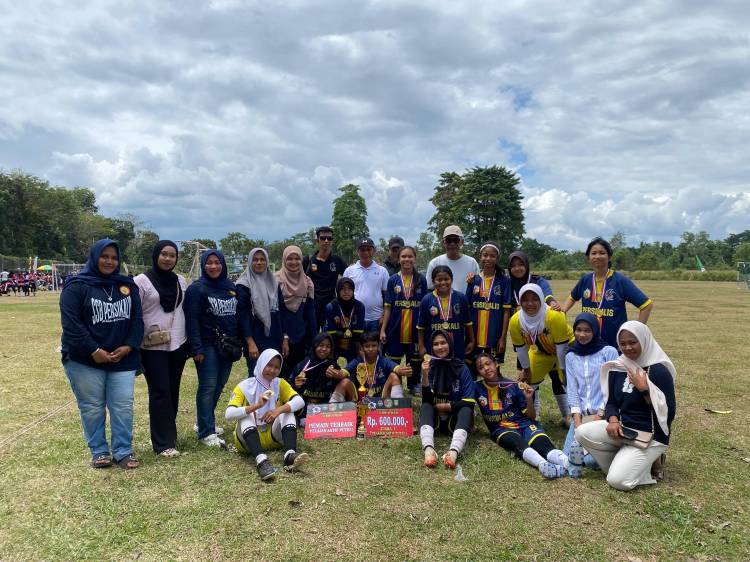 Performa Gemilang Tim Putri Persikalis Sabet Trofi di 3 Brother Cup Dumai