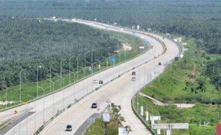 Aturan Baru! Truk Dibatasi di Tol Trans Sumatera Saat Mudik