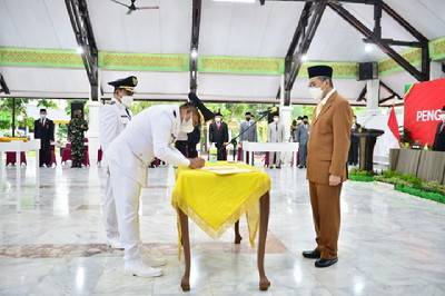 Resmi Menjabat, Pesan Gubri Untuk Bupati dan Wakil Bupati Pelalawan