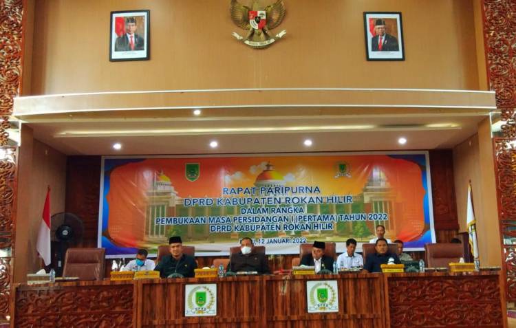 DPRD Rohil Harus Selesaikan 21 Ranperda