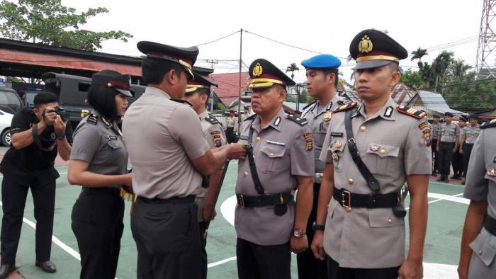 Kapolres Inhil Pimpin Sertijab Perwira Dan Pemberian Reward