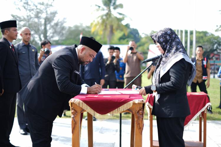 Pelantikan Perdana Berbasis Merit di Siak, Bupati Afni Tegaskan Tak Ada Titipan Jabatan