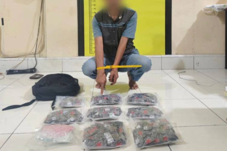 Polda Riau Bongkar Jaringan Narkoba Etomidate Cair Berkedok Liquid Vape
