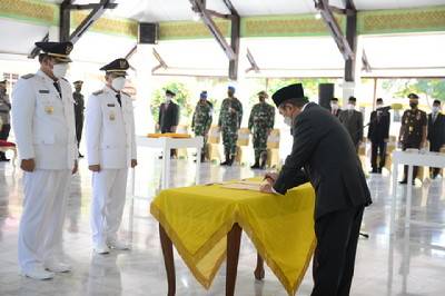Bupati dan Wabup Kuansing Terpilih Resmi Dilantik