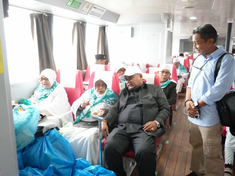 252 Jemaah Haji Siak Pulang ke Tanah Air, Wabup Pastikan Kepulangan Berjalan Lancar