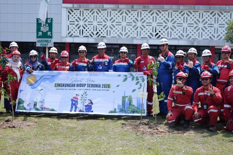 Pertamina Kilang Dumai Tegaskan Komitmen ESG melalui Aksi Penanaman Pohon