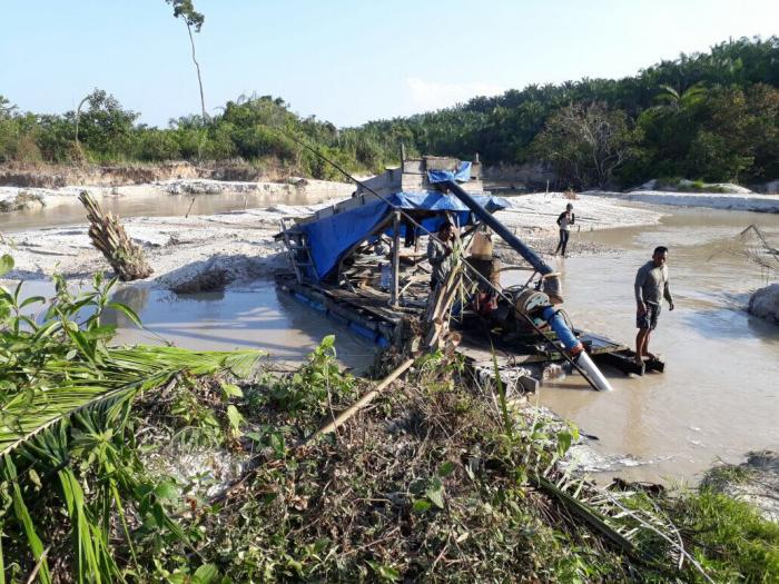 Lima Penambang Emas Ilegal Di Kuansing Dibekuk