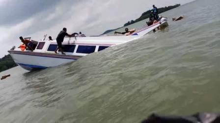 Kapal Angkut Sayur dari Buton, Siak Karam di Karimun