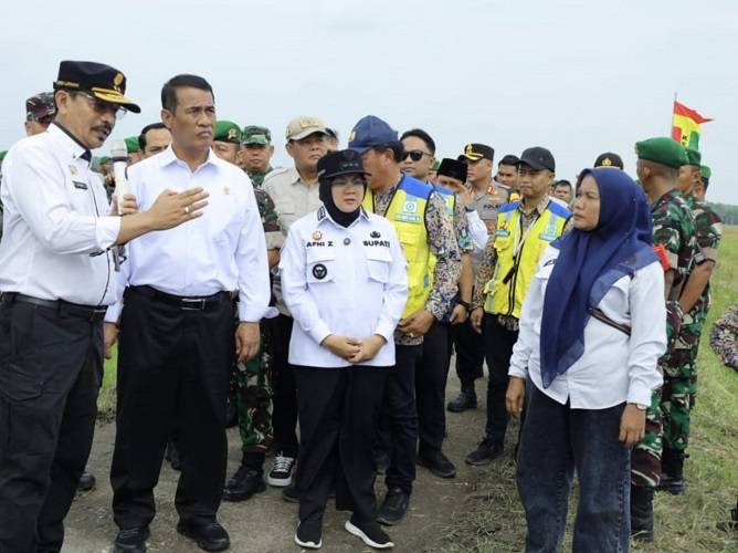 Petani Terancam Gagal Panen, Bupati Siak Ngadu ke Mentan Bangun Waduk