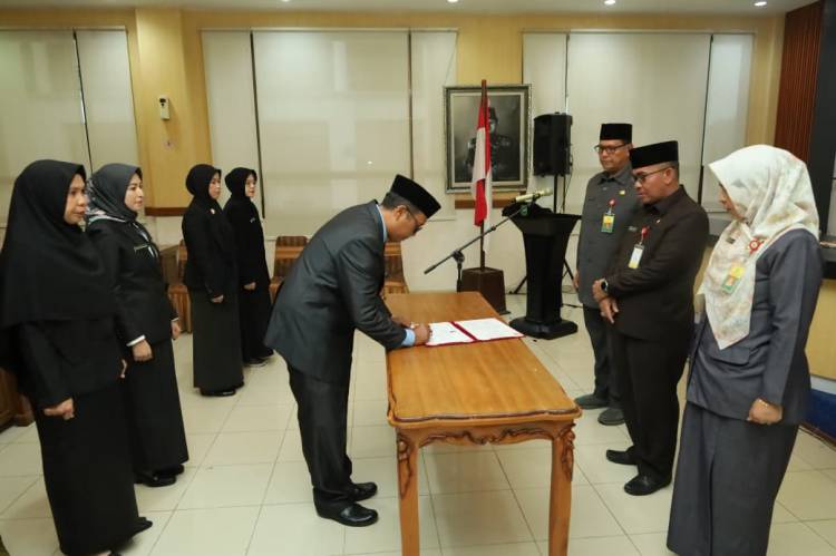 Lima Pejabat Fungsional Dilantik, Sekda Siak Minta Tingkatkan Kualitas Pelayanan Publik