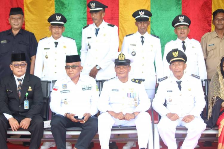 Semarak Upacara HUT RI ke 77 di Kecamatan Bakung Serumpun Lingga