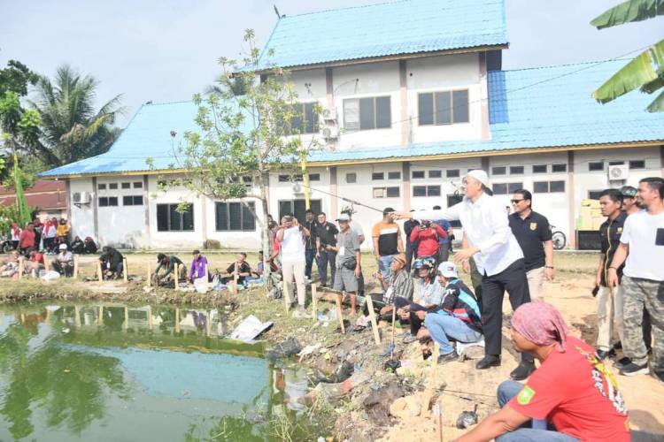 Semarak HUT RI ke 77, Dinas PUPR Dumai Gelar Lomba Mancing