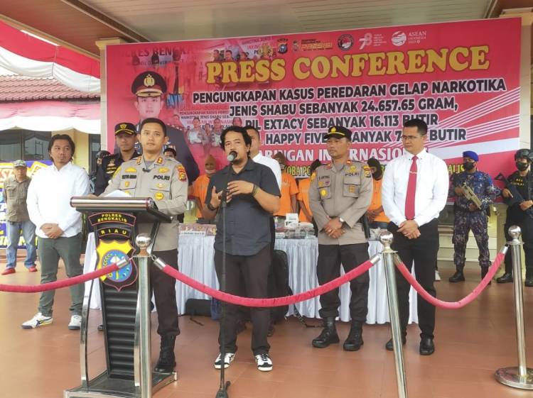 Tim Gabungan Gagalkan Penyelundupan 15 Kg Sabu dari 3 Tersangka di Bengkalis