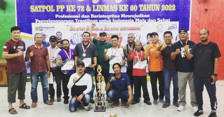 Iwan - Ade Juara Turnamen Domino Walikota Dumai