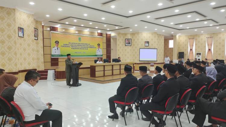 Sekda Lantik Puluhan Pejabat Pemkab Rohil