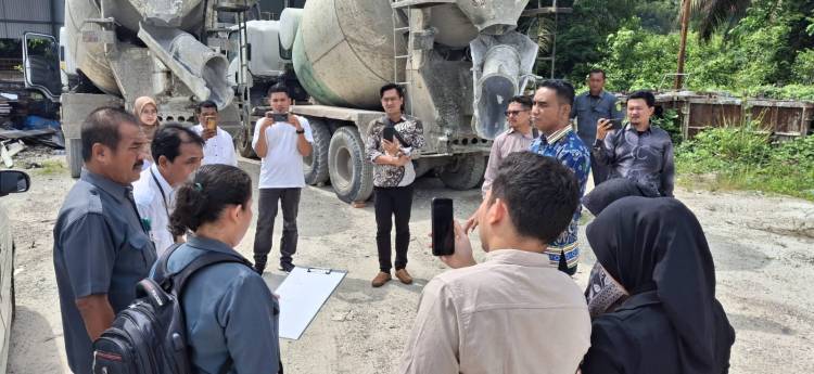 Nunggak Kredit Dua Tahun, Truk Molen BUMD Pembangunan Dumai Disita Pengadilan