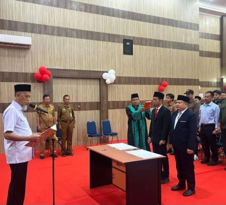 Walikota Paisal Resmi Lantik Direktur dan Komisaris Baru PT Pembangunan Dumai
