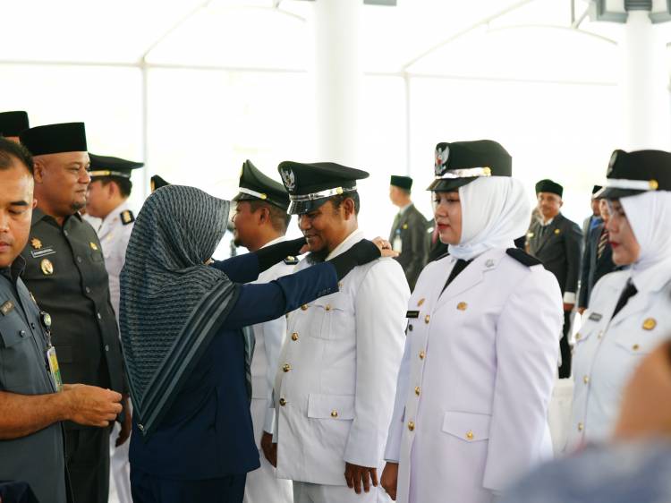 Lantik 83 Pejabat, Bupati Siak Afni: Jangan Cari Muka, Promosi Berdasarkan Kinerja