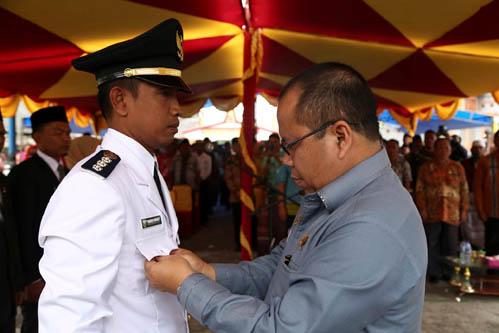 Bupati Meranti Lantik Camat Putri Puyu dan Merbau