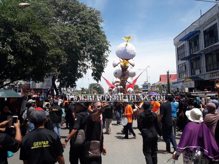 Pesta Hoyak Tabuik Pariaman Gempar Di Dumai