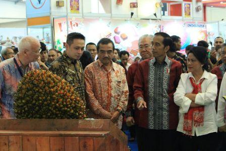 Bibit Sawit Topaz Riau Menarik Perhatian Jokowi