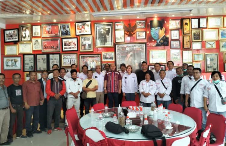 Bupati Bangga Taput Dipilih SMSI Tujuan Ekspedisi Geopark Kaldera Toba HPN 2023