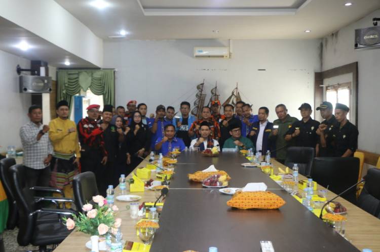 Audiensi Bersama KNPI dan OKP, Pj Bupati H Erisman Ajak Jaga Kondusifitas Pilkada