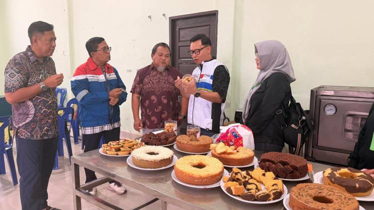 Pertamina Dumai Latih Emak-emak Wirani Rejosari Olah Sorgum Jadi Produk Bernilai Jual