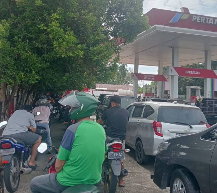 Empat SPBU Jadi Tumpuan, Pasokan Pertalite di Pelosok Bengkalis Dipertanyakan