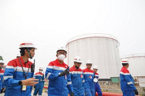 Pertamina Tinjau Fuel Terminal Sei Siak, Pastikan Distribusi BBM Andal