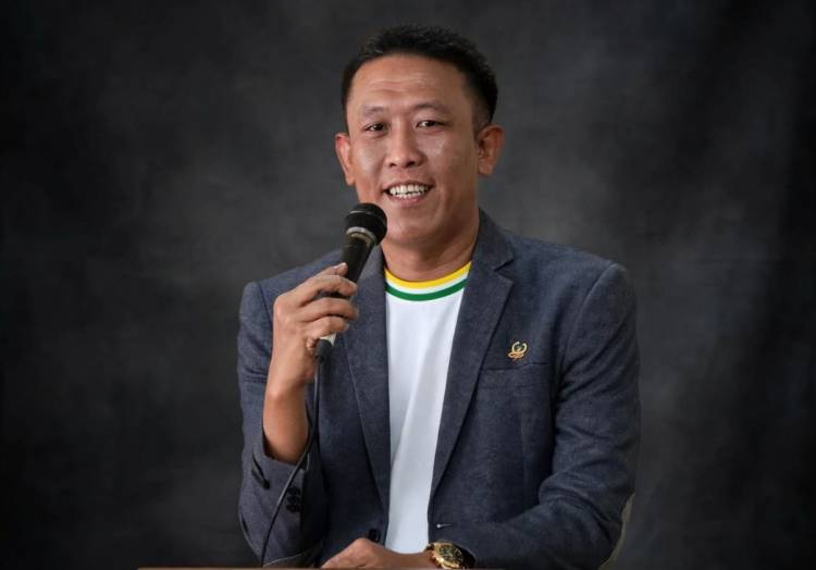 Ketika Sawit Membakar Langitnya Sendiri 