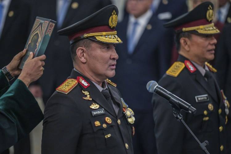 Kapolri Suyudi Mutasi 19 Kapolda, Irjen Arman Achdiat Jadi Kapolda Riau