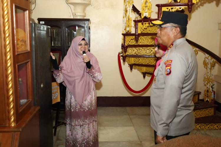 Kapolda Riau Sambangi Siak, Bupati Afni Paparkan Sejarah Kesultanan hingga Potensi Wisata