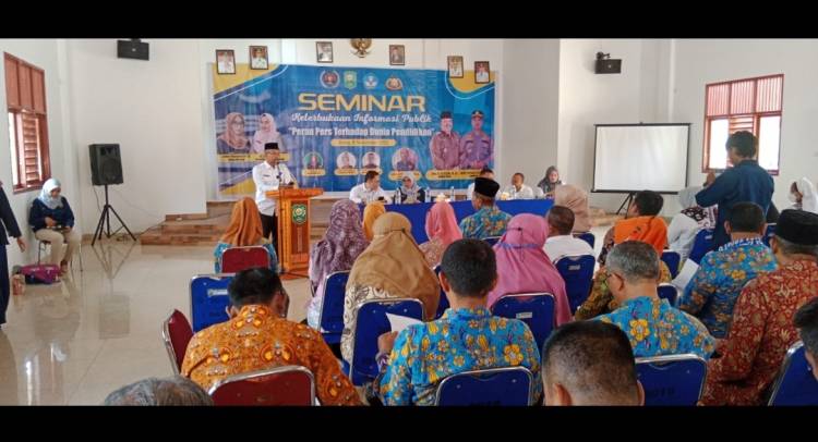Seminar Kepala Sekolah se Kecamatan Tualang, Peran Pers Terhadap Dunia Pendidikan