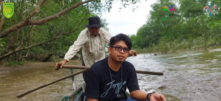 Sampan Leper Transportasi Unik Diatas Lumpur, Jika Datang ke Inhil Wajib Coba